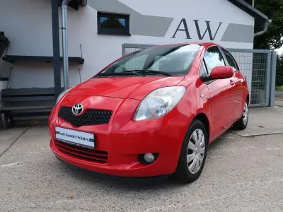 Gebraucht Toyota Yaris Travel 90 PS (66 kW) 2007 Rot Kleinwagen