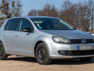 Gebraucht VW Golf VI Style 122 PS (89 kW) 2011 Silber Kleinwagen