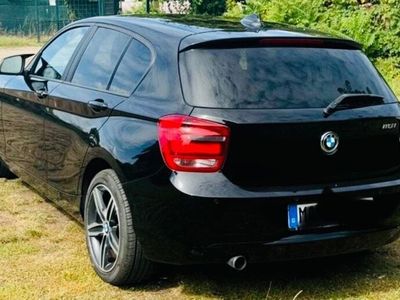 Schwarz Gebraucht 2014 BMW 116 Sport Line Kleinwagen | 7.250 € (Fairer Preis)