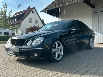 Usata Mercedes E350 Avantgarde 272 CV (200 kW) 2005 Nero Berlina