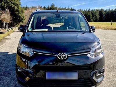 Gebraucht Toyota Proace Verso City 110 PS (80 kW) 2022 Schwarz Kombi