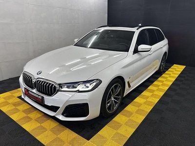 Gebraucht BMW 520 M Sport 184 PS (135 kW) 2020 Alpinweiss iii Kombi