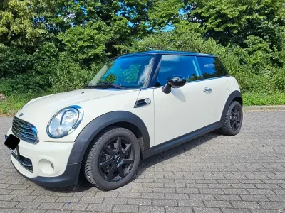 Gebraucht Mini Cooper 122 PS (89 kW) 2011 Weiß Kleinwagen