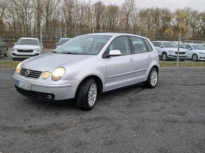 Gebraucht VW Polo 64 PS (47 kW) 2004 Silber Kleinwagen