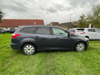 Gebraucht Ford Focus Titanium 116 PS (85 kW) 2013 Grau Kombi
