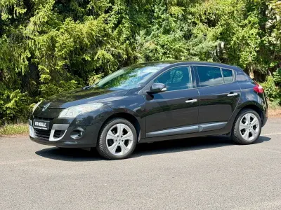 Gebraucht Renault Mégane Dynamique 110 PS (80 kW) 2009 Schwarz Limousine