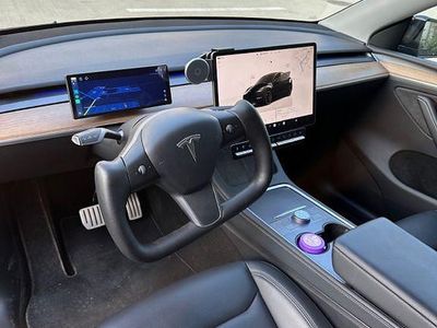 Second-hand Tesla Model Y Performance 320 kW (436 CP) 2022 Negru SUV