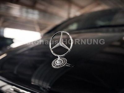 Gebraucht Mercedes V300 Exclusive 237 PS (174 kW) 2025 Obsidianschwarz metallic Van / Kleinbus