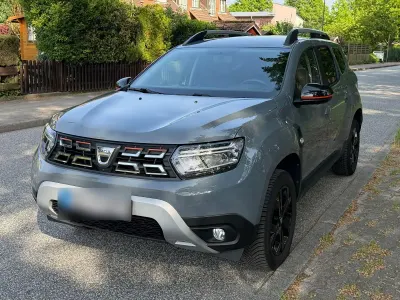 Używany Dacia Duster Extreme 131 KM (96 kW) 2022 Szary SUV