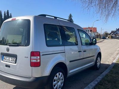 Gebraucht VW Caddy 86 PS (63 kW) 2011 Silber Van / Kleinbus