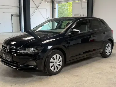 Gebraucht VW Polo Comfortline 95 PS (69 kW) 2021 Deep black perleffekt Kleinwagen