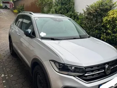 Używany VW T-Cross Style 95 KM (69 kW) 2019 Srebrny SUV