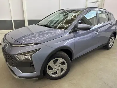 Neu Hyundai Bayon Life 77 PS (56 kW) 2025 Vibrant blue uc3 SUV