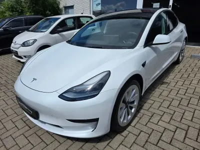 Gebraucht Tesla Model 3 RWD 208 kW (283 PS) 2022 Weiß Limousine
