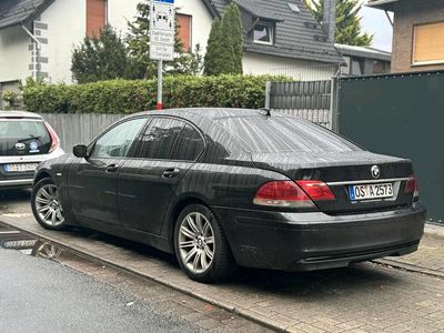 BMW 730