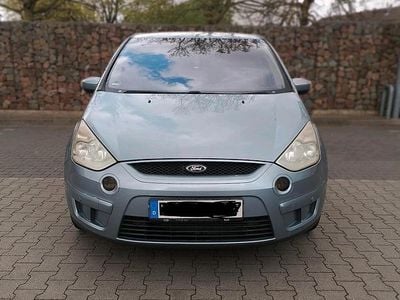 Usata Ford S-MAX Titanium 140 CV (102 kW) 2007 Monovolume