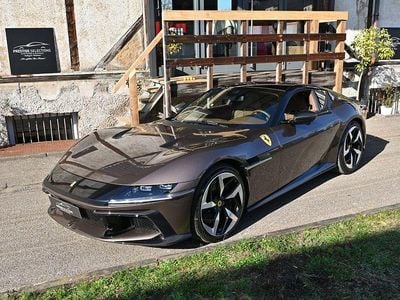 Gebraucht Ferrari 12 Cilindri 829 PS (609 kW) 2025 Braun Coupé