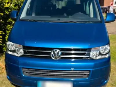 Używany VW Multivan 180 KM (132 kW) 2011 Niebieski Minivan