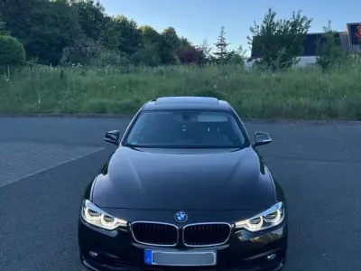 Gebraucht BMW 320 190 PS (139 kW) 2017 Braun Limousine