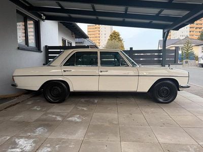 Gebraucht Mercedes W114 120 PS (88 kW) 1973 Weiß Limousine