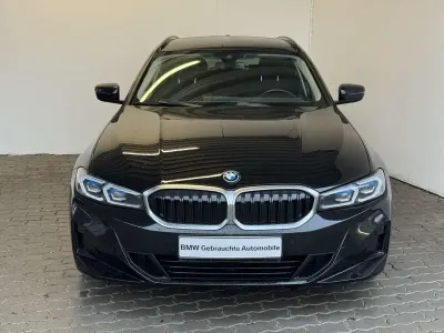 Usata BMW 330e 292 CV (214 kW) 2022 Nero Station wagon
