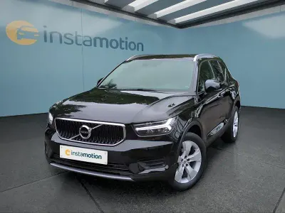 Gebraucht Volvo XC40 Momentum 163 PS (119 kW) 2022 Schwarz SUV