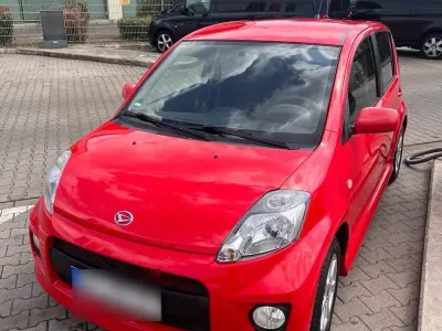 Gebraucht Daihatsu Sirion 103 PS (75 kW) 2009 Rot Kleinwagen