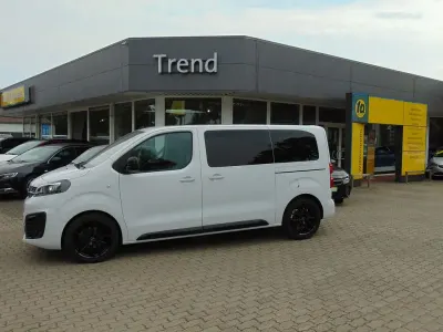 Gebraucht Opel Zafira Life 177 PS (130 kW) 2023 Weiß Van / Kleinbus