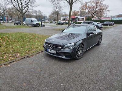Gebraucht Mercedes C300 258 PS (189 kW) 2024 Grau Coupé
