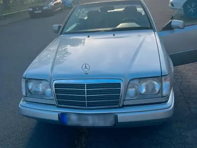 Gebraucht Mercedes E200 136 PS (100 kW) 1996 Silber Cabrio