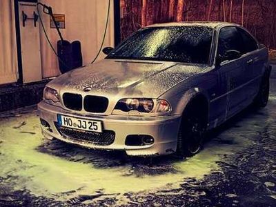BMW 323