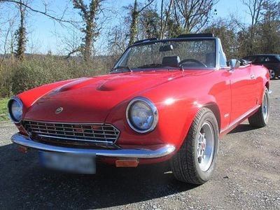 Gebraucht Fiat 124 Spider 105 PS (77 kW) 1983 Rot Cabrio