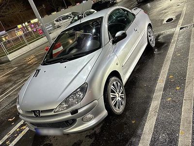 Gebraucht Peugeot 206 CC 135 PS (99 kW) 2003 Grau Cabrio