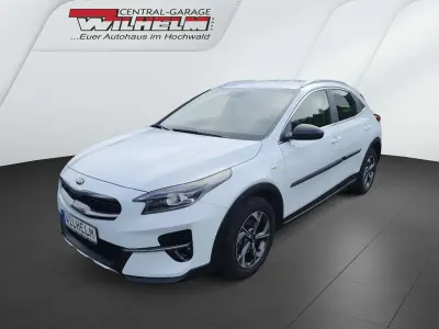 Gebraucht Kia XCeed Edition 7 140 PS (102 kW) 2020 (wd) cararraweiss SUV