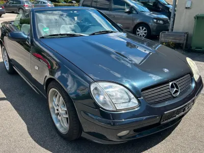 Gebraucht Mercedes SLK230 193 PS (141 kW) 1998 Blau Cabrio
