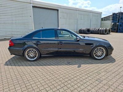 Mercedes E200