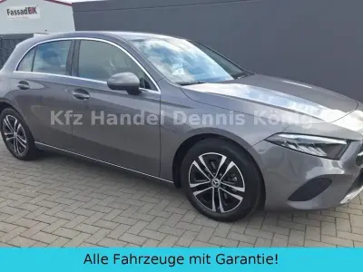 Gebraucht Mercedes A200 163 PS (119 kW) 2023 Grau Limousine