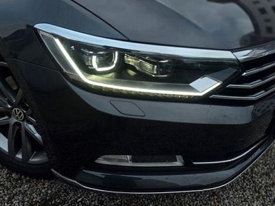 Gebraucht VW Passat Highline 190 PS (139 kW) 2019 Grau Kombi