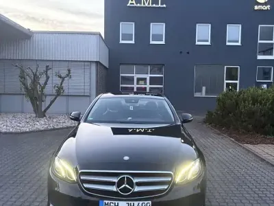 Gebraucht Mercedes E400 Avantgarde 333 PS (244 kW) 2016 Limousine