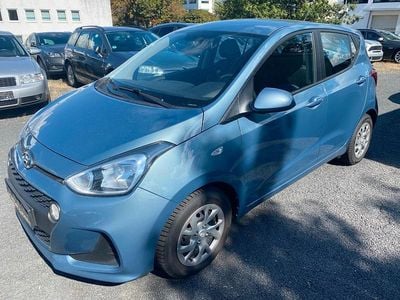 Gebraucht Hyundai i10 88 PS (64 kW) 2017 Blau Kleinwagen