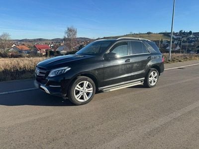 Gebraucht Mercedes GLE350 258 PS (189 kW) 2016 Schwarz SUV