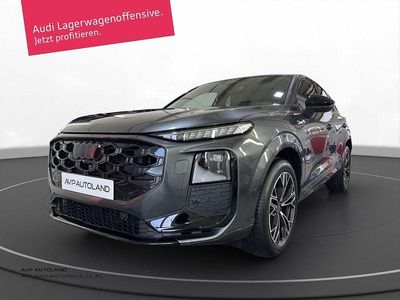 Grau Neu 2025 Audi Q3 Sportback S-Line SUV | 53.684 € (Etwas zu teuer)