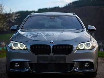 Gebraucht BMW 530 M Sport 258 PS (189 kW) 2013 Silber Kombi