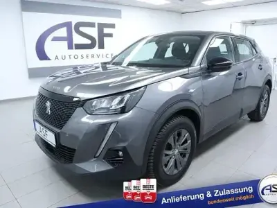 Gebraucht Peugeot 2008 131 PS (96 kW) 2022 Grau SUV