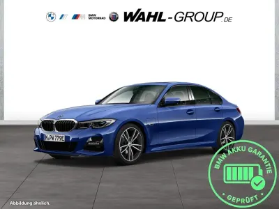 Usata BMW 330e M Sport 292 CV (214 kW) 2022 Blu Berlina