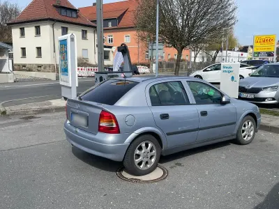 Używany Opel Astra 85 KM (62 kW) 2002 Srebrny Sedan/Limuzyna