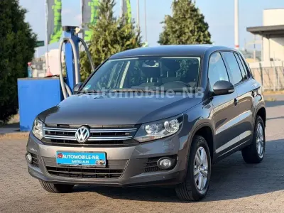 Gebraucht VW Tiguan Trendline 160 PS (117 kW) 2015 Grau SUV