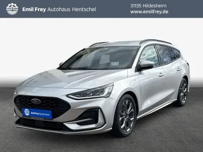 Gebraucht Ford Focus ST-Line X 155 PS (114 kW) 2024 Silber Limousine