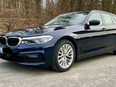 Gebraucht BMW 530 265 PS (194 kW) 2018 Blau Kombi