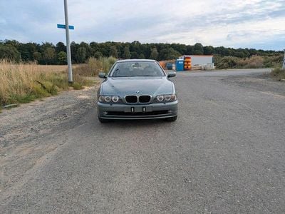 BMW 525